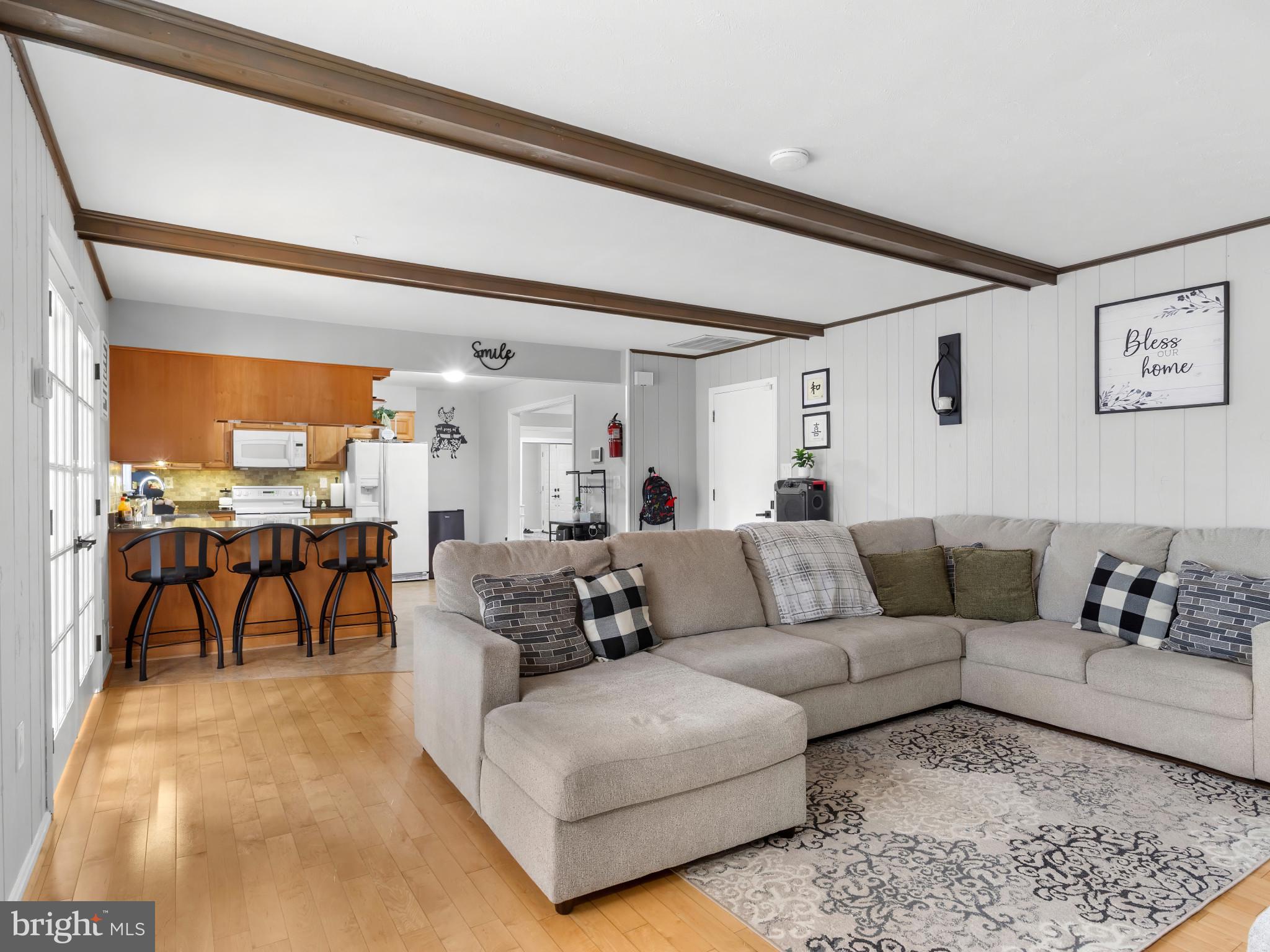 CLEVELAND PARK ESTATES - Residential