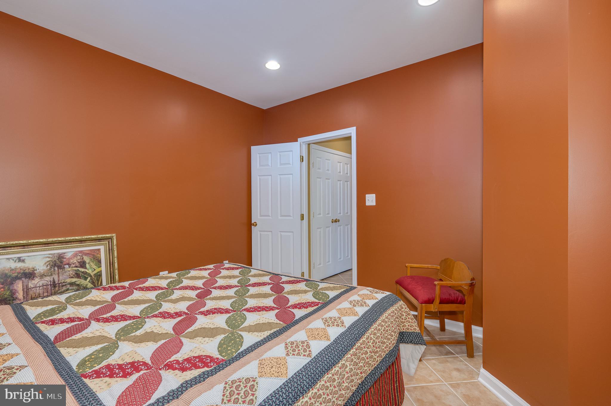 TOP OF THE MOUNTAIN - Residential