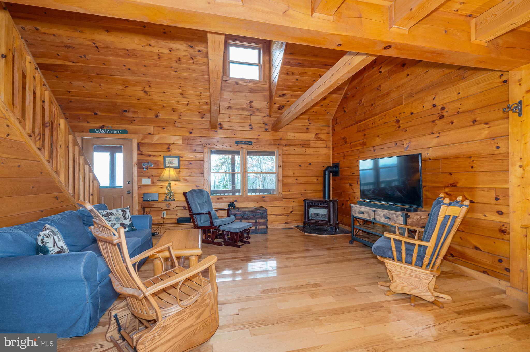 TOP OF THE MOUNTAIN - Residential