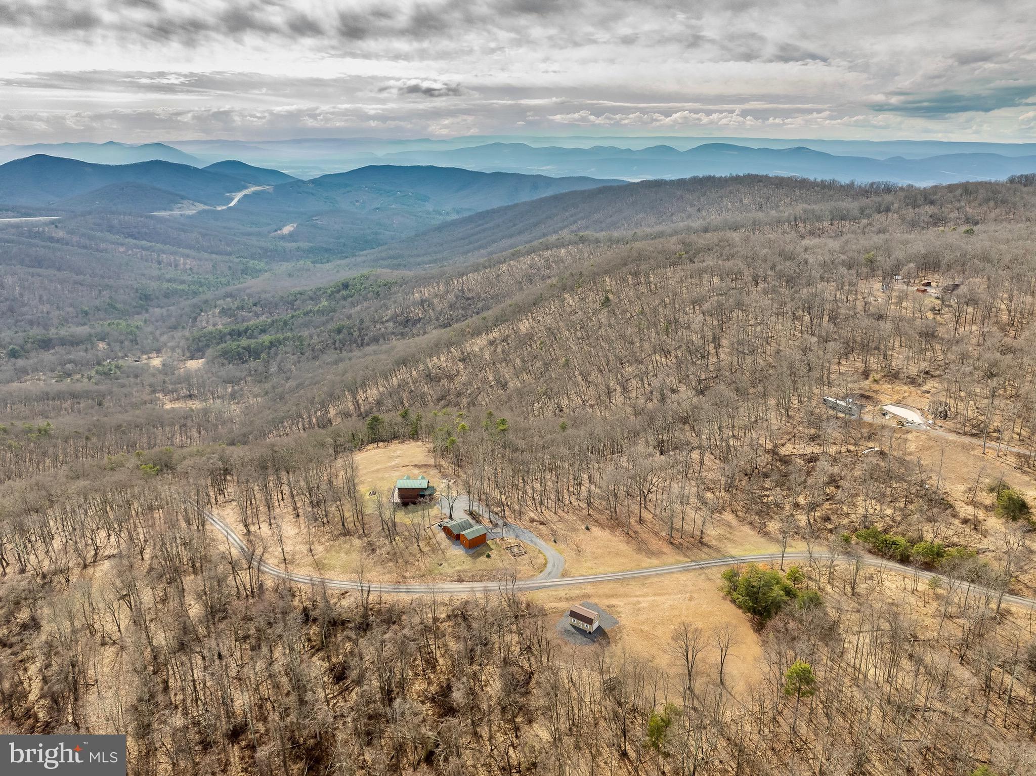 TOP OF THE MOUNTAIN - Residential