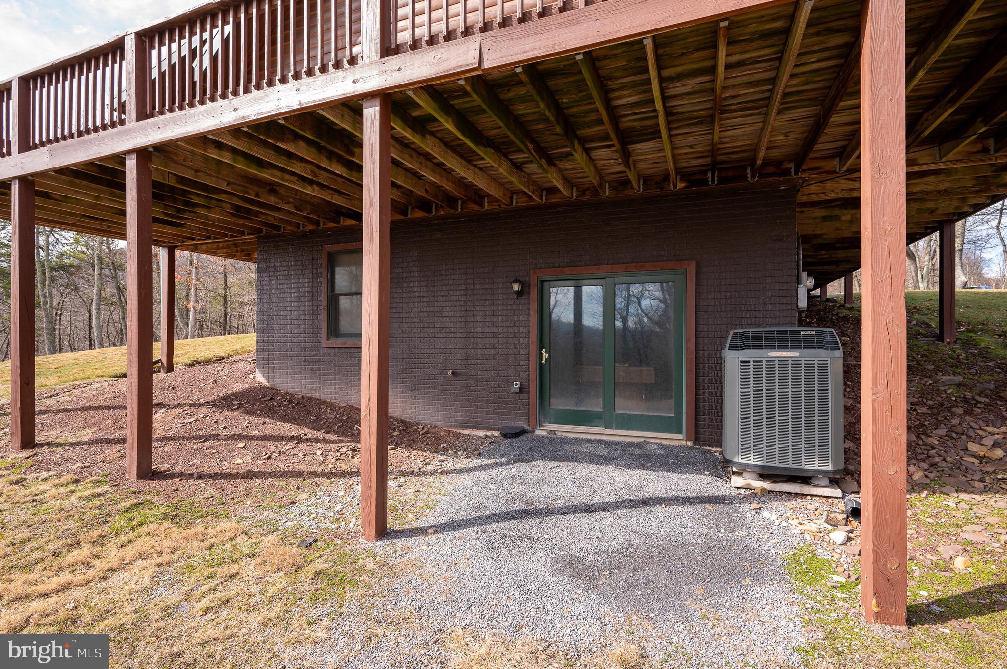 TOP OF THE MOUNTAIN - Residential