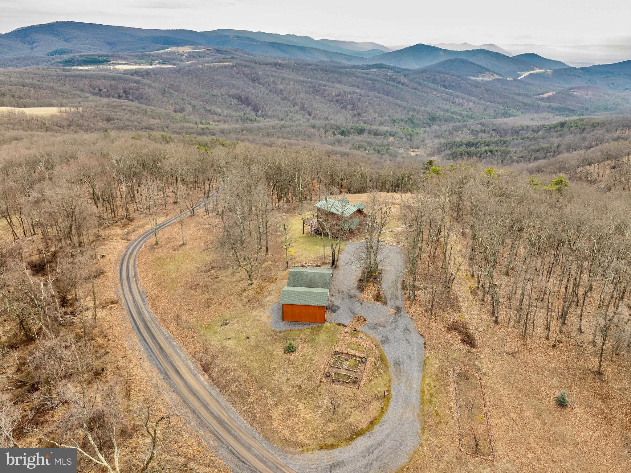 TOP OF THE MOUNTAIN - Residential