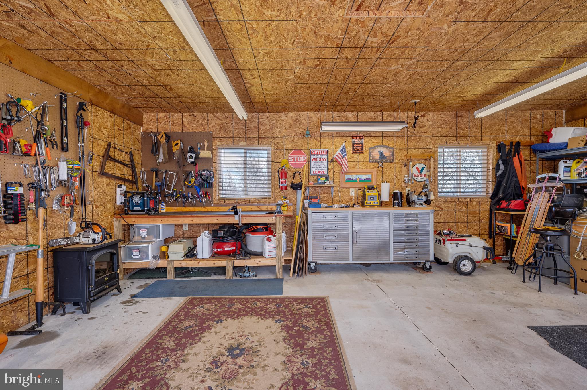 TOP OF THE MOUNTAIN - Residential