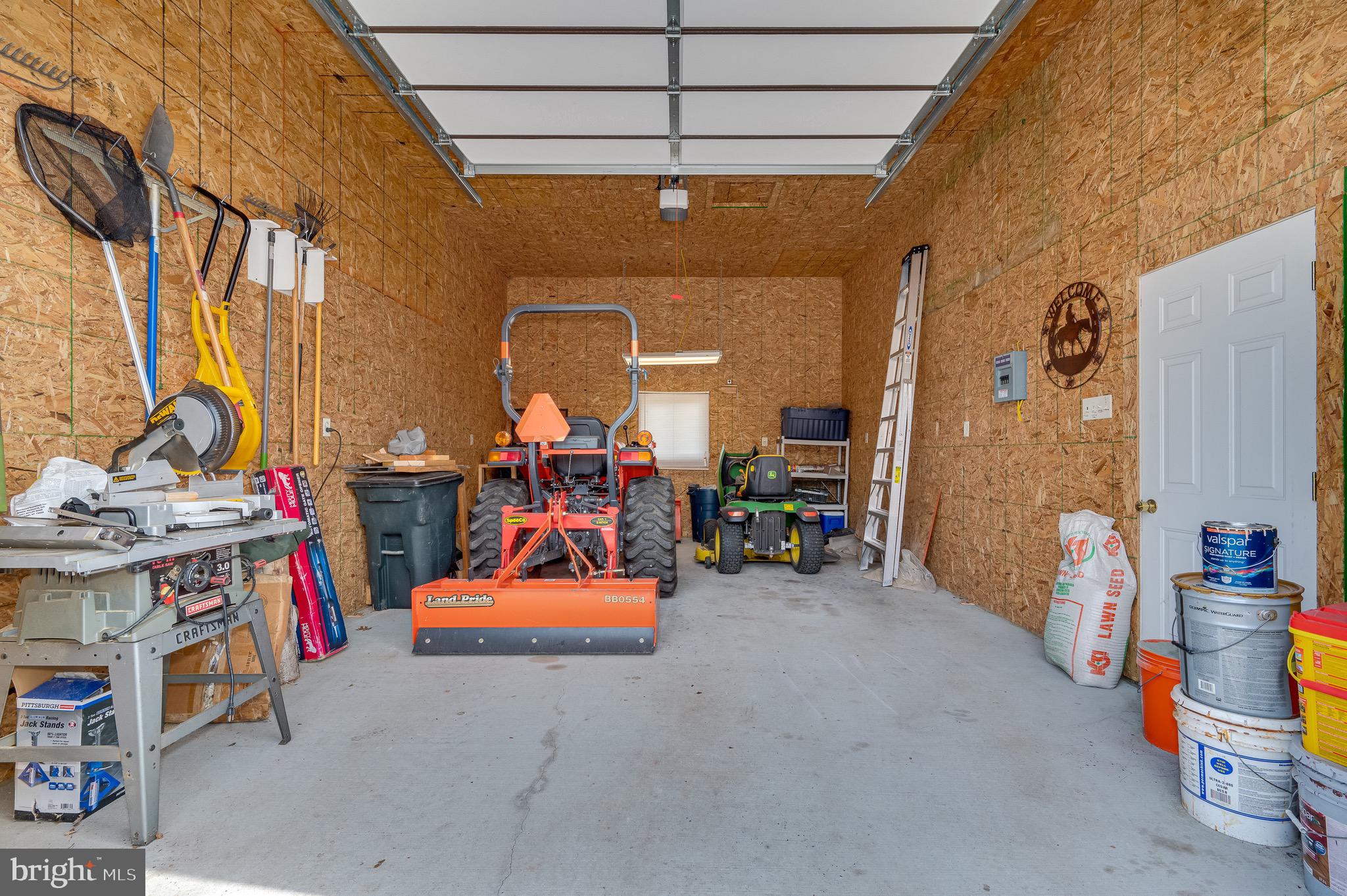 TOP OF THE MOUNTAIN - Residential