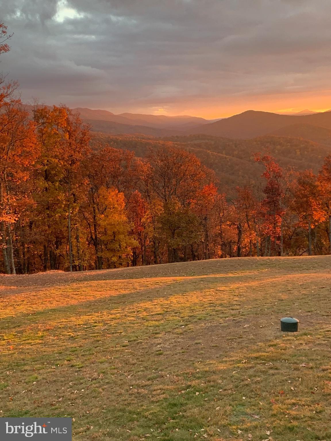TOP OF THE MOUNTAIN - Residential