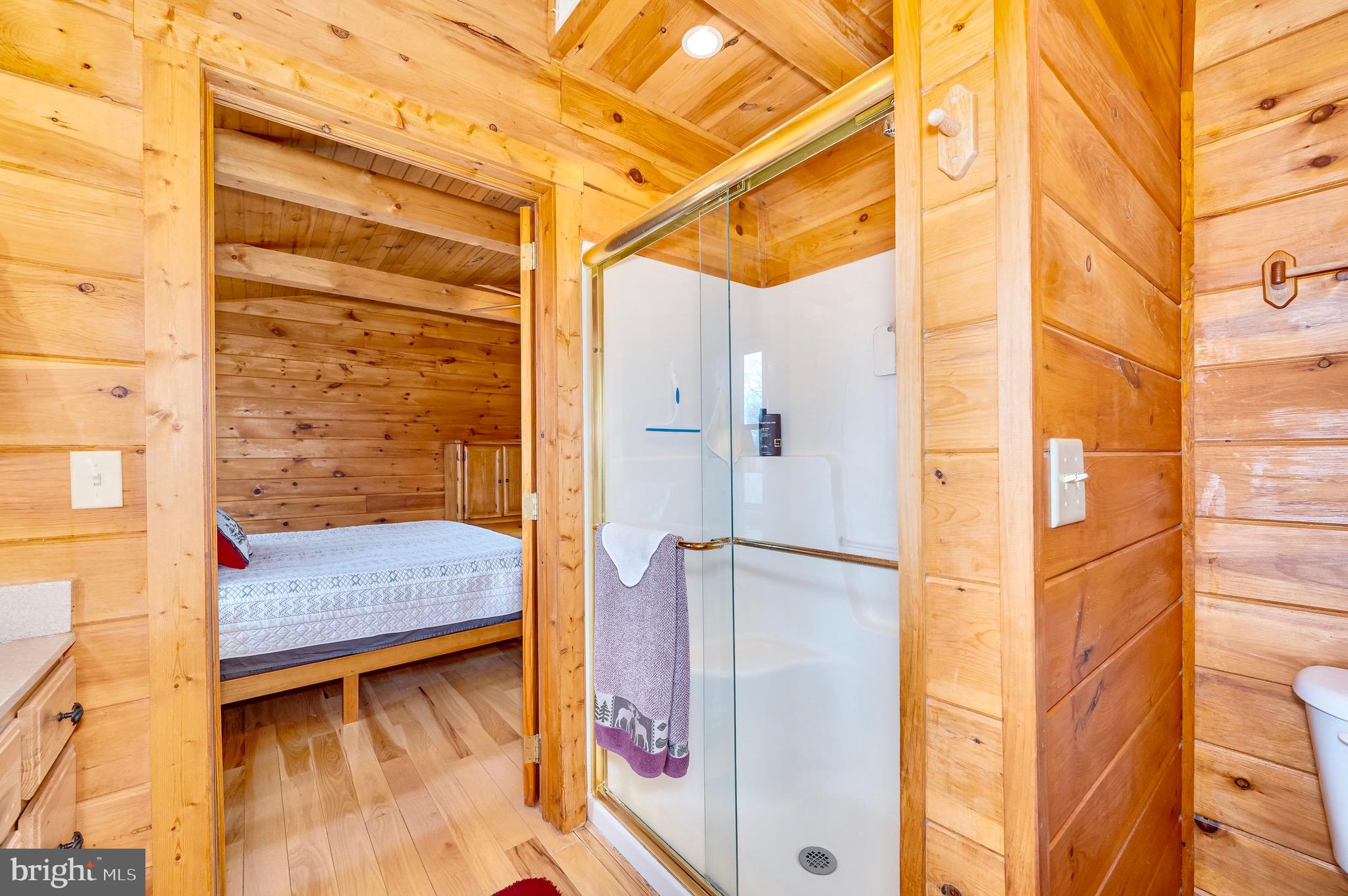 TOP OF THE MOUNTAIN - Residential