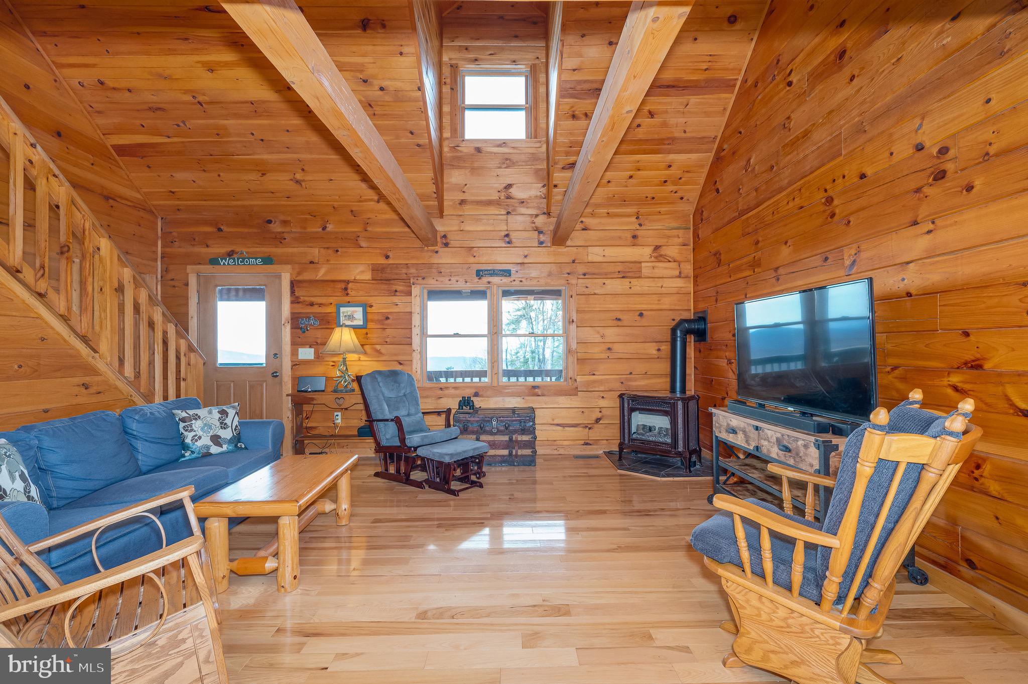 TOP OF THE MOUNTAIN - Residential