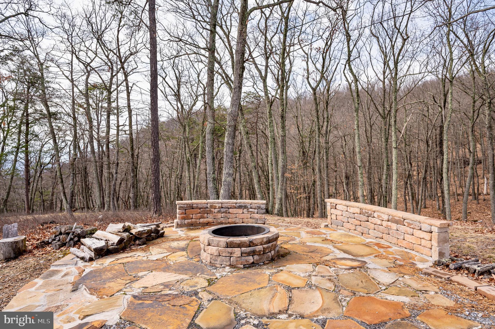 TOP OF THE MOUNTAIN - Residential