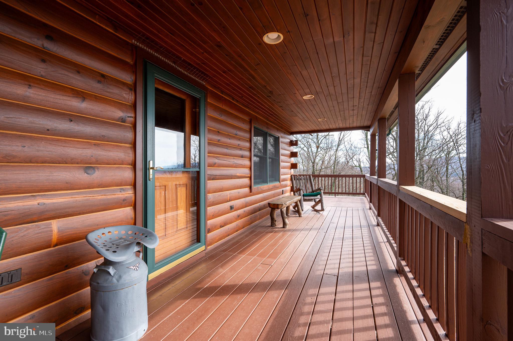 TOP OF THE MOUNTAIN - Residential