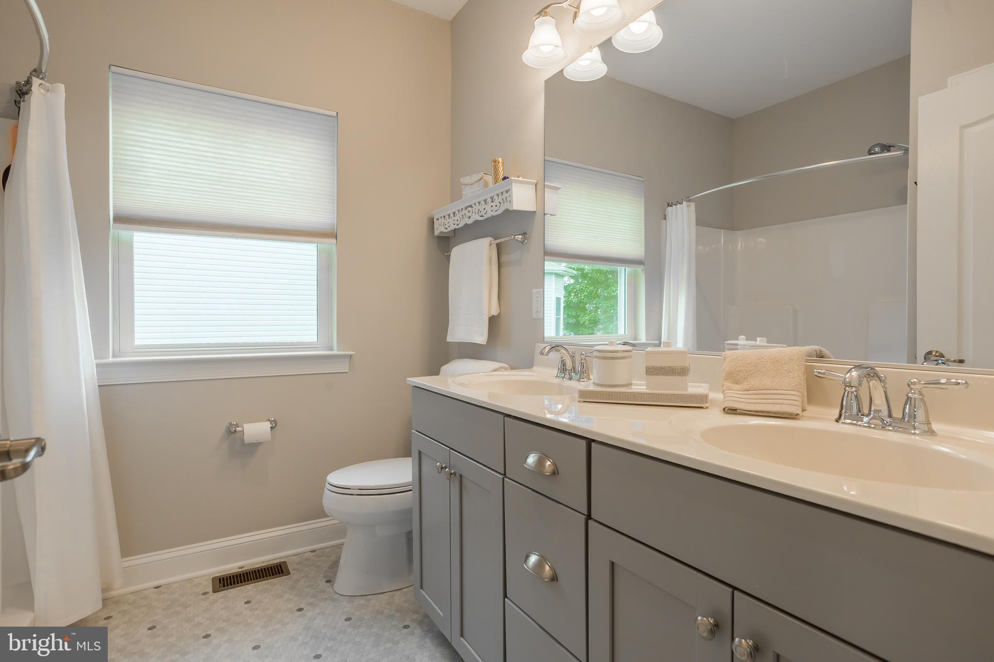 HAWTHORNE - Residential