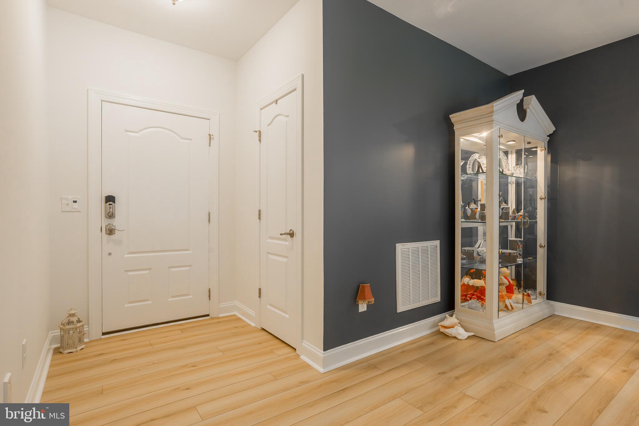 HAWTHORNE - Residential