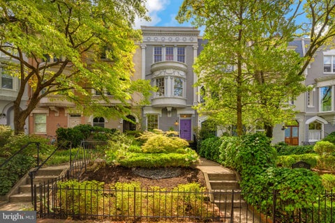 Townhouse For Sale - 131 North Carolina Avenue<br/> WASHINGTON, DC 20003