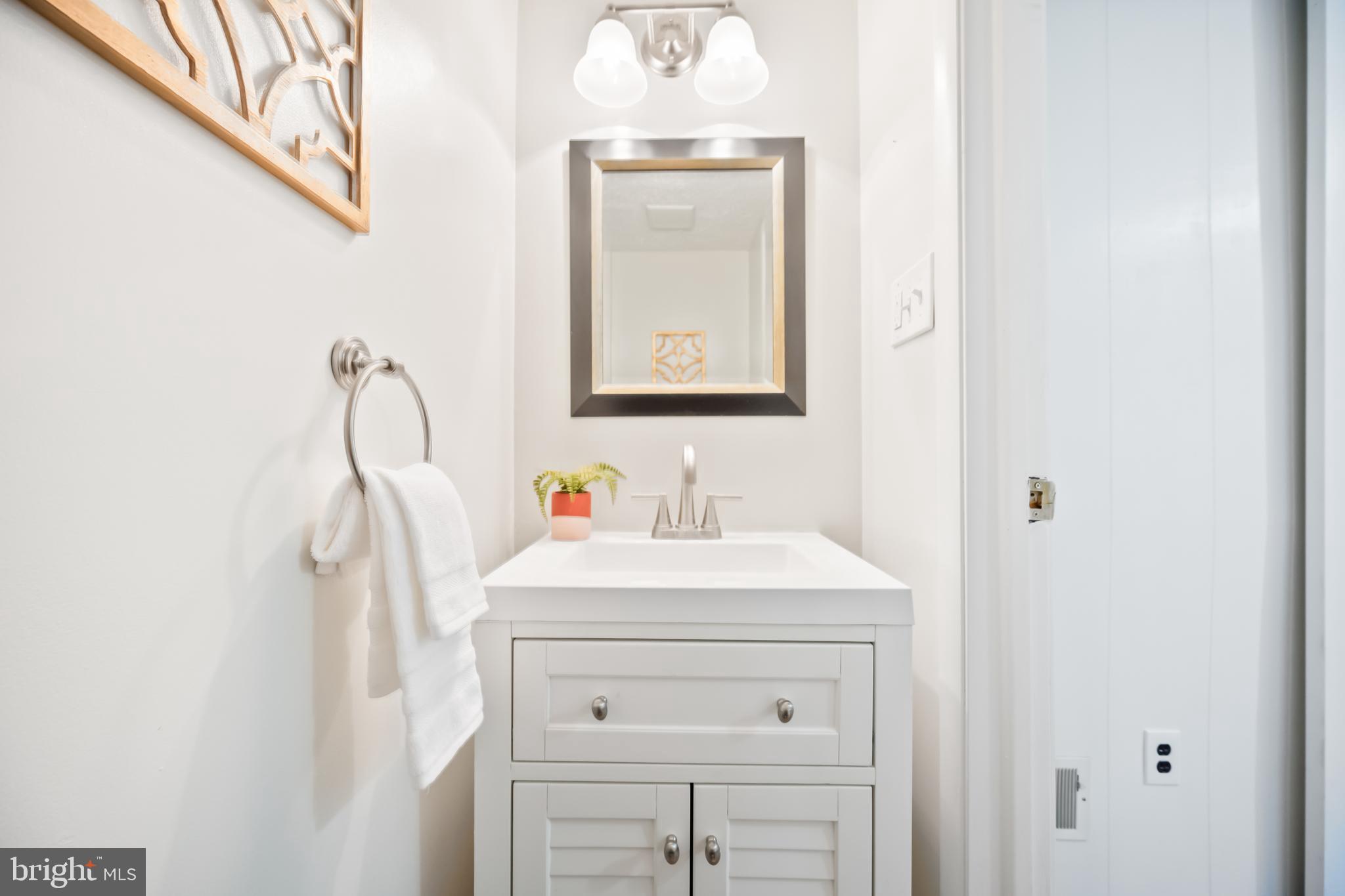 NEWINGTON FOREST - Residential