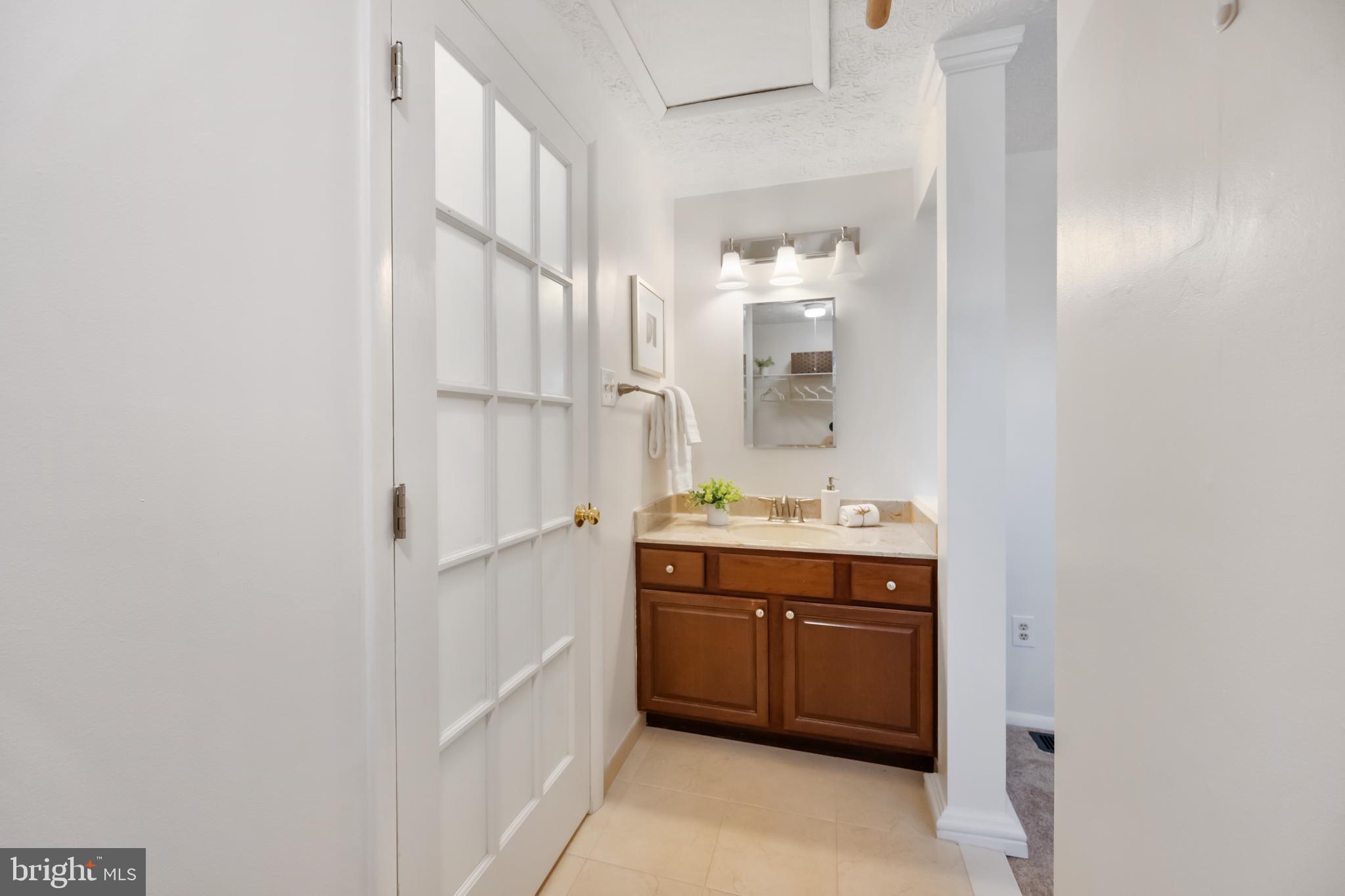 NEWINGTON FOREST - Residential