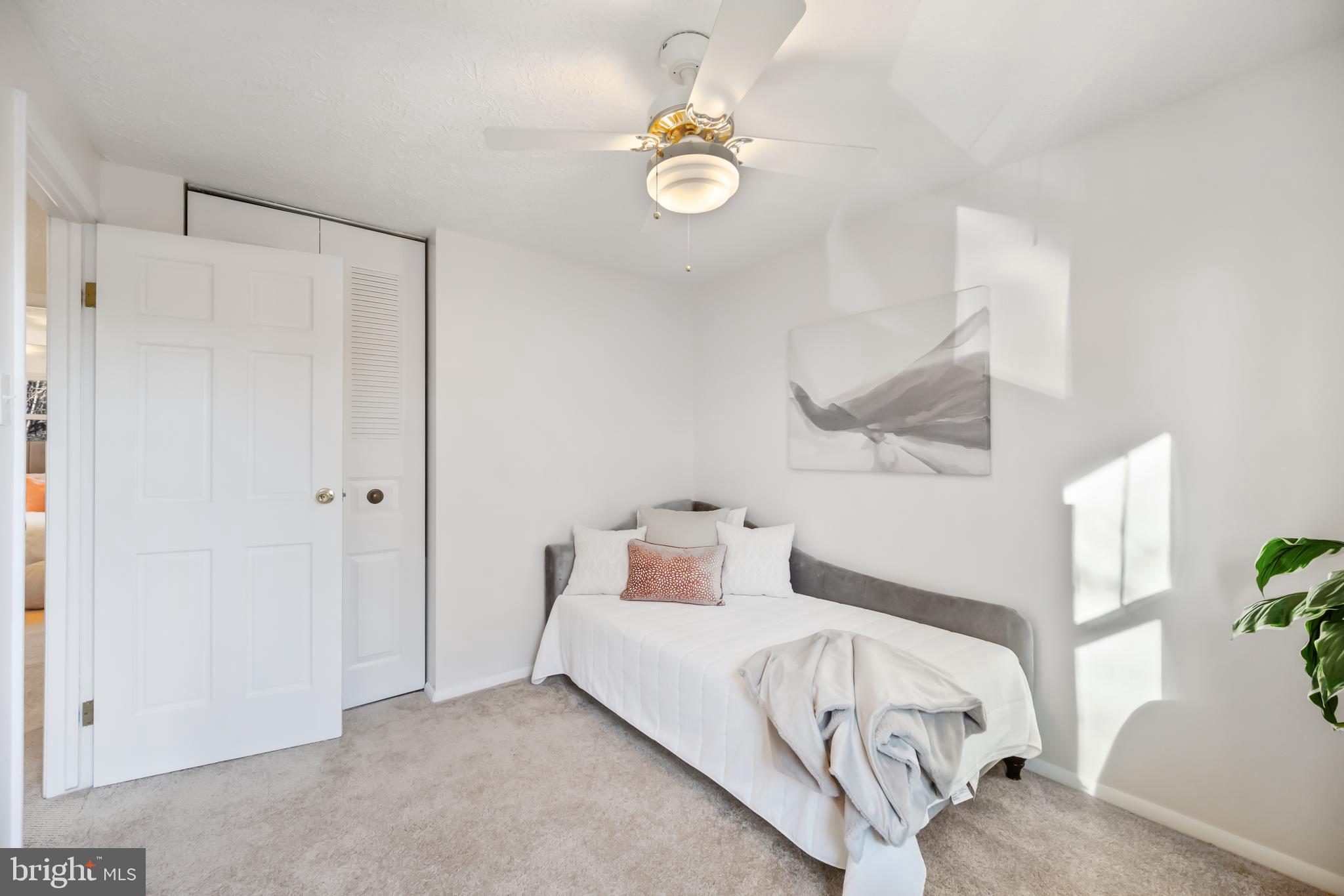 NEWINGTON FOREST - Residential