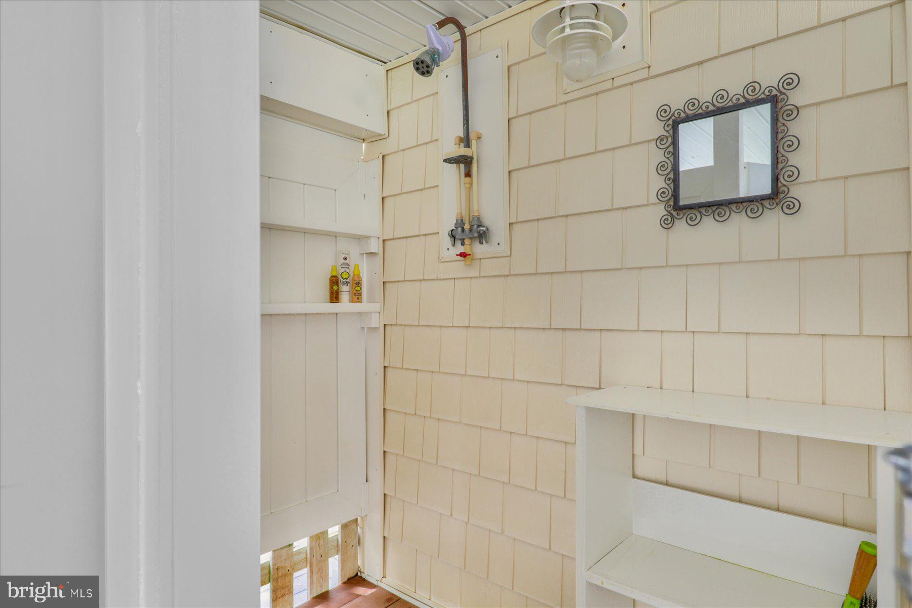 SOUTH BETHANY HARBOR - Residential