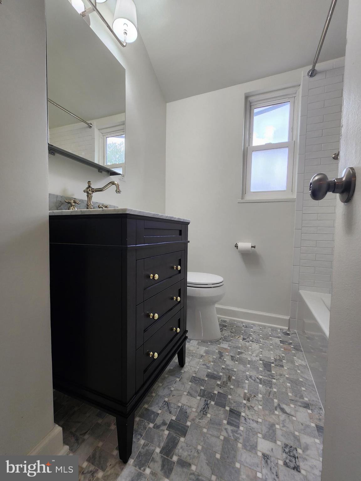 KENWOOD TOWERS - Residential Lease