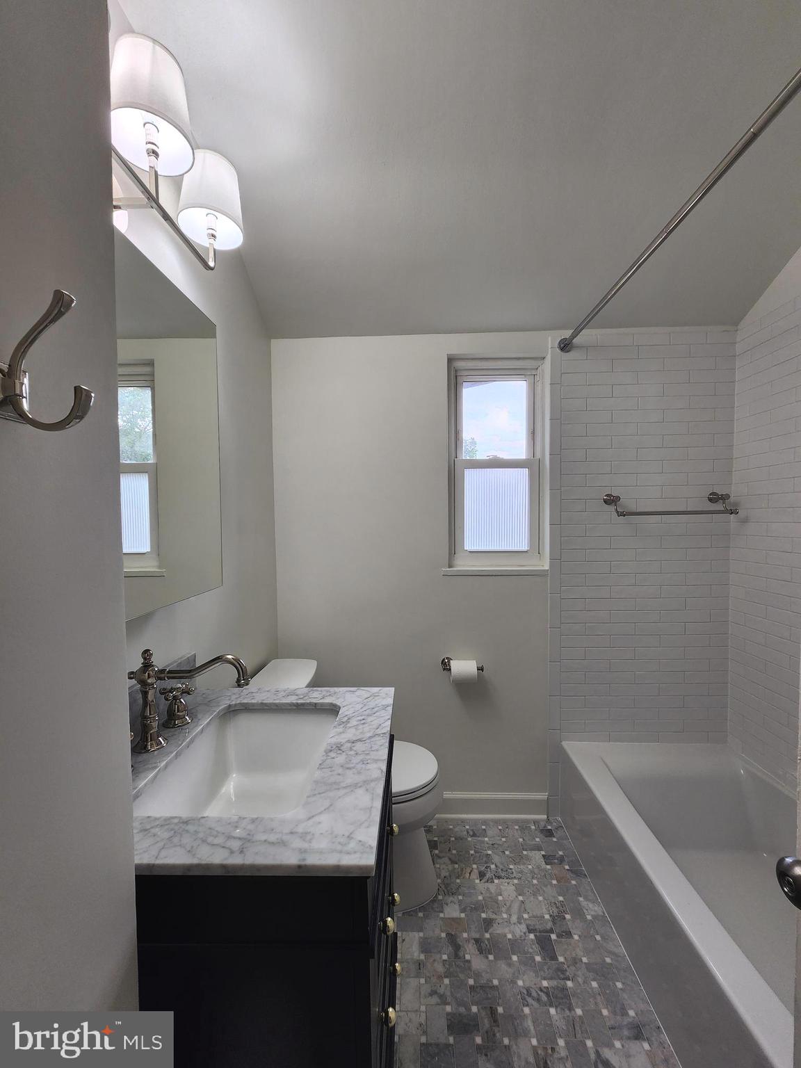 KENWOOD TOWERS - Residential Lease