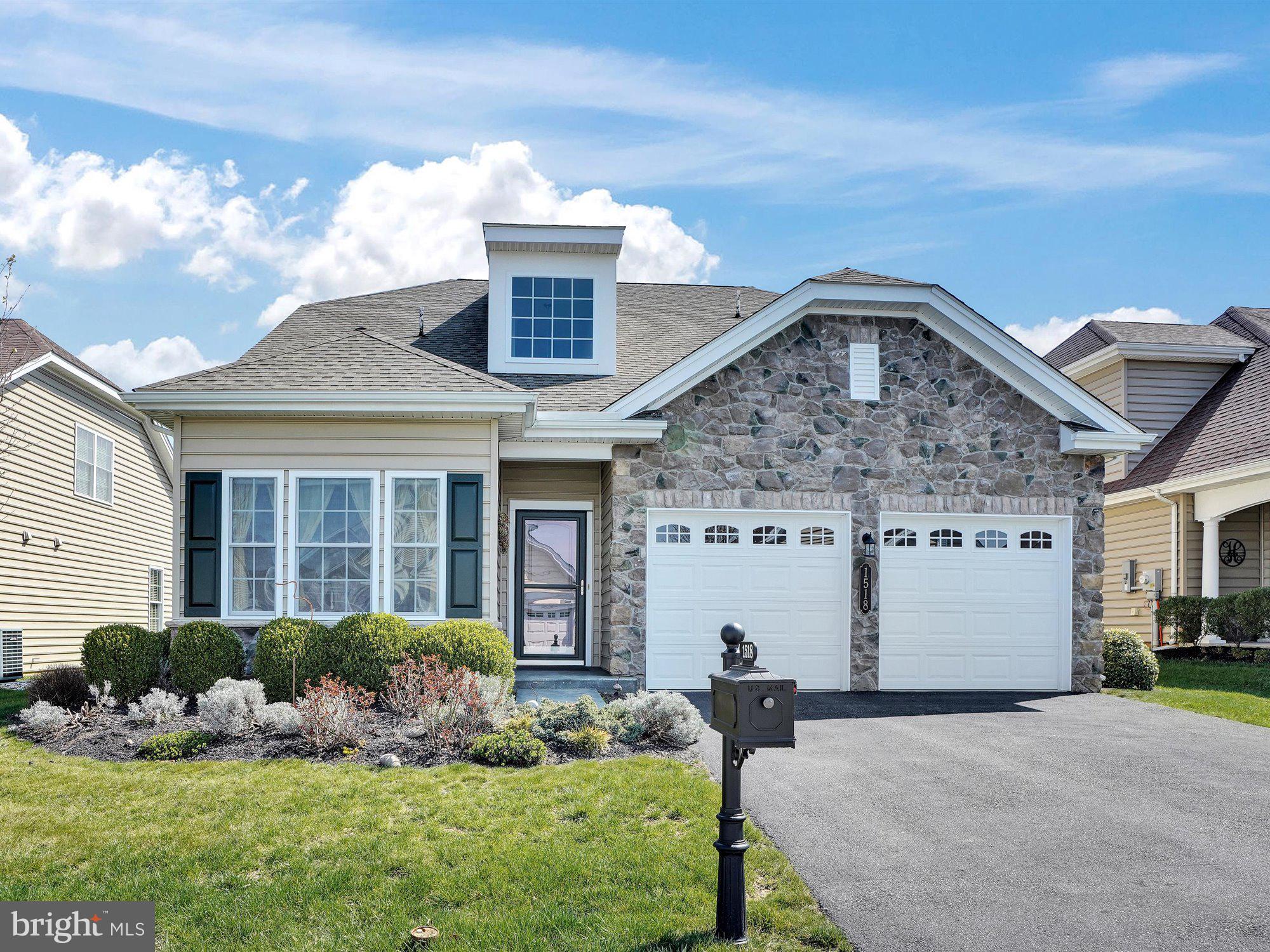 FOUR SEASONS AT ELM TREE - Residential