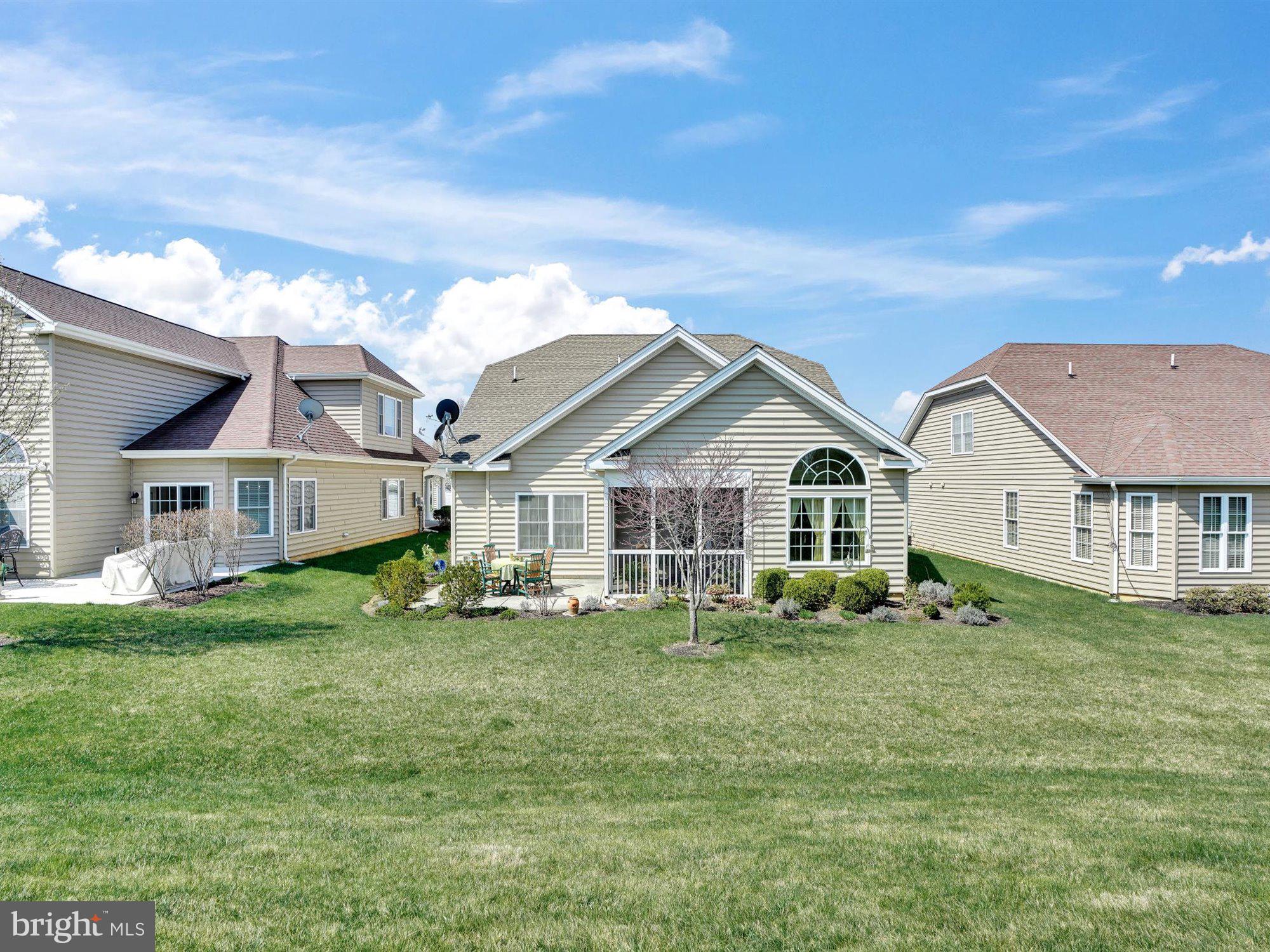 FOUR SEASONS AT ELM TREE - Residential