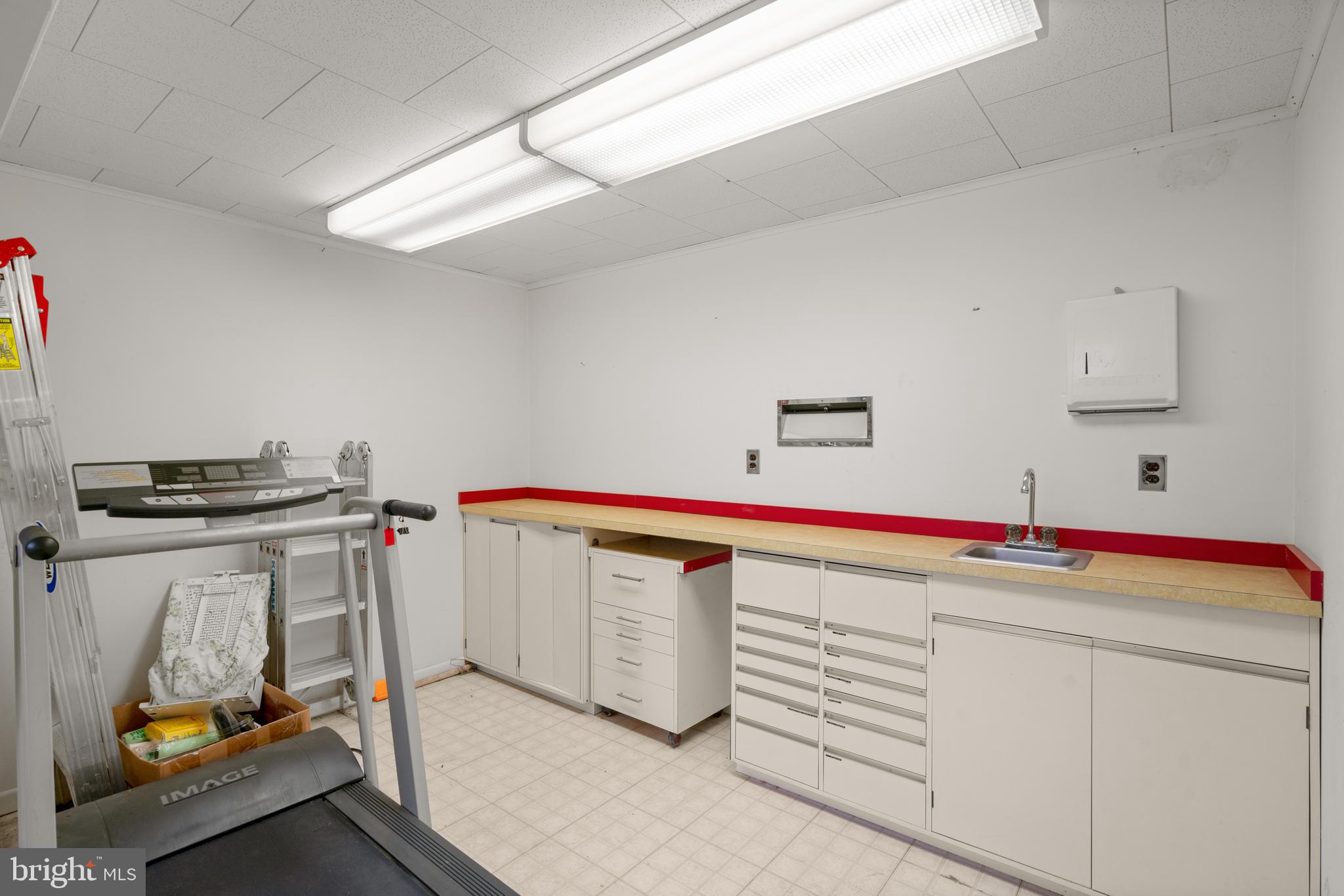 MOUNT WASHINGTON - Residential