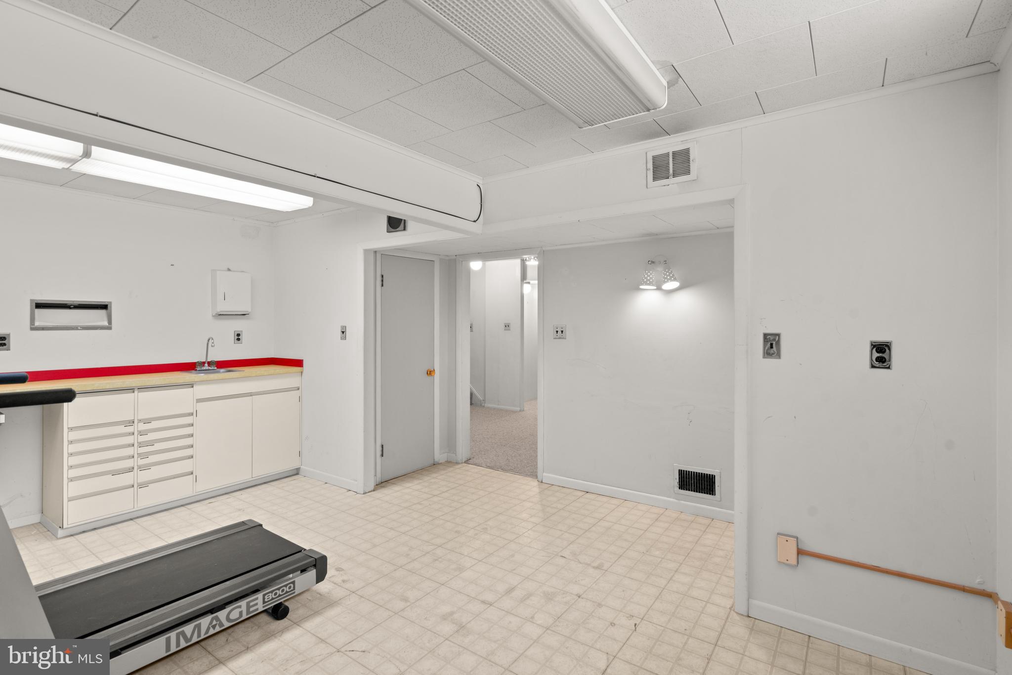 MOUNT WASHINGTON - Residential