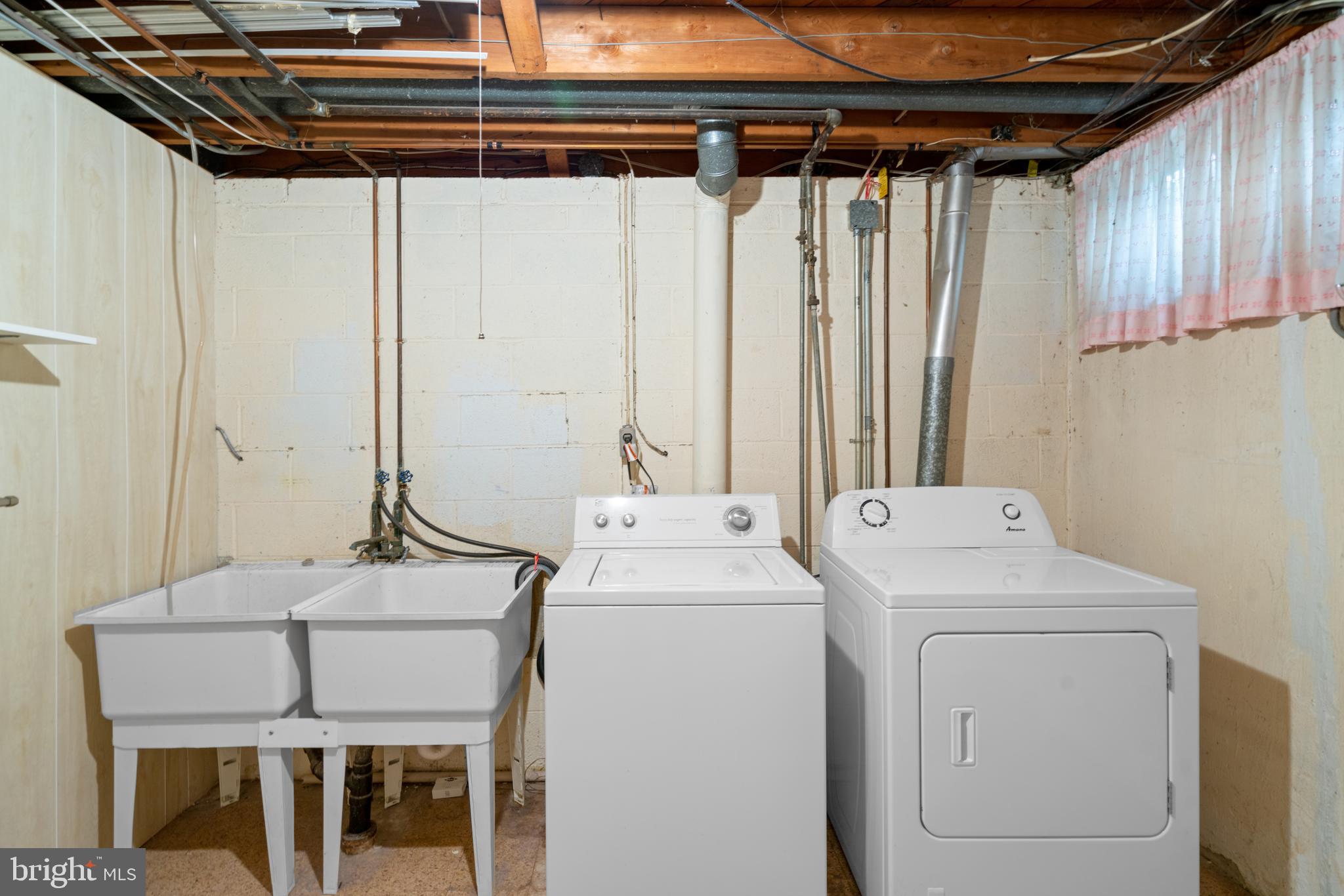 MOUNT WASHINGTON - Residential