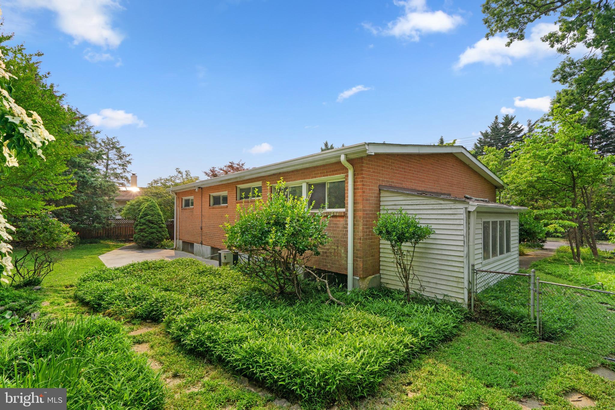 MOUNT WASHINGTON - Residential