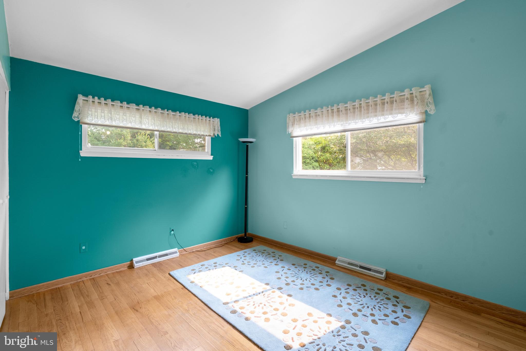 MOUNT WASHINGTON - Residential