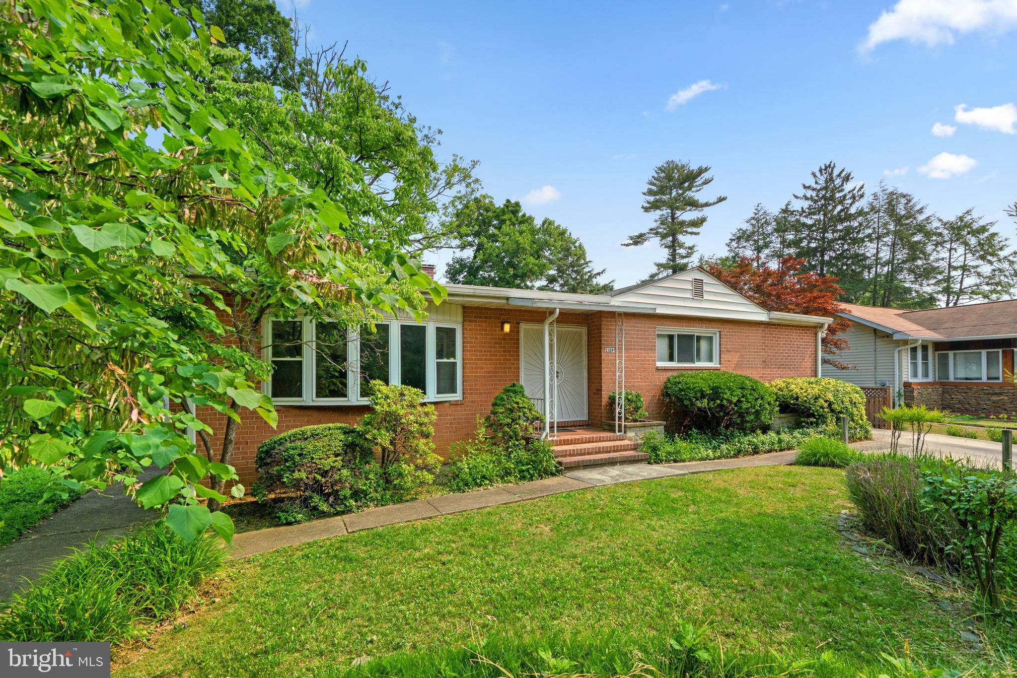 MOUNT WASHINGTON - Residential