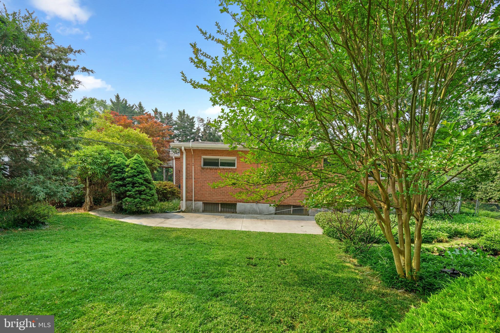 MOUNT WASHINGTON - Residential