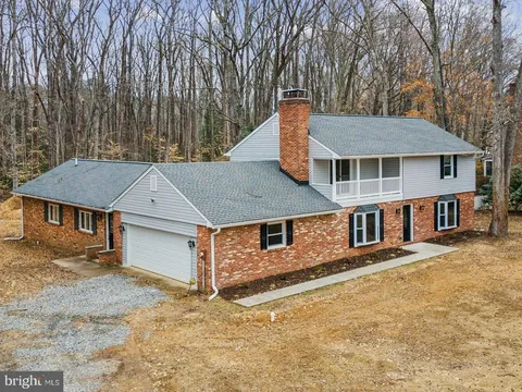 6008 Chapman Road, Lorton, VA MLS: VAFX2224702