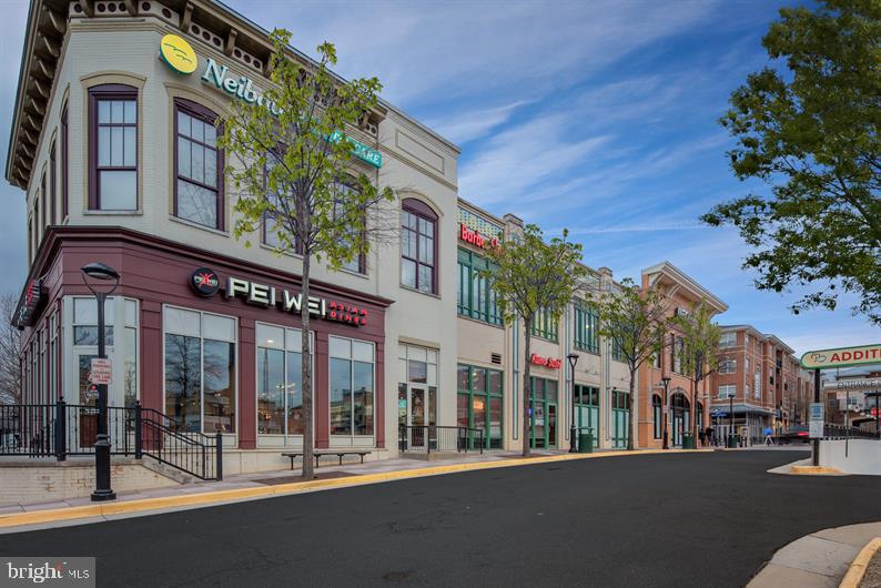 WOODLAND PARK STATION - Residential