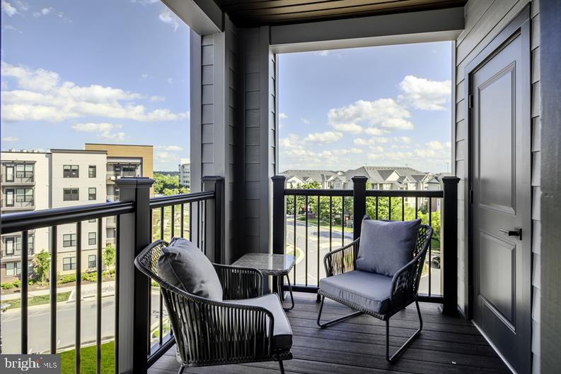 WOODLAND PARK STATION - Residential