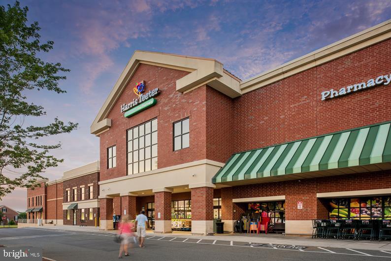 WOODLAND PARK STATION - Residential