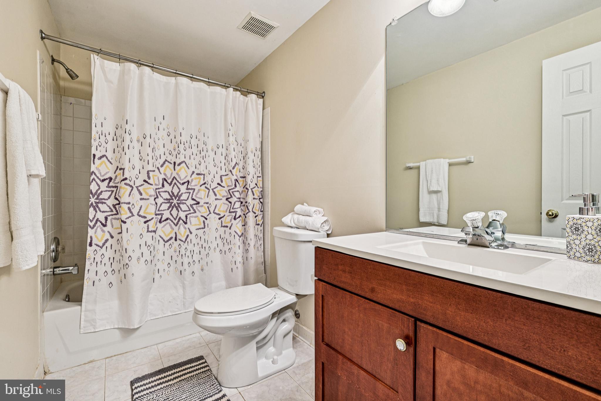 NORTHRIDGE PLAT 33 - Residential