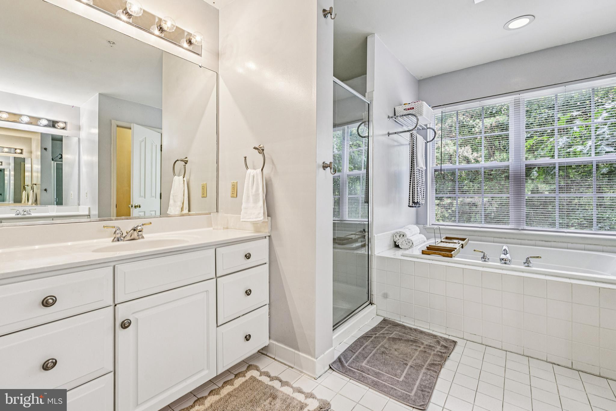 NORTHRIDGE PLAT 33 - Residential