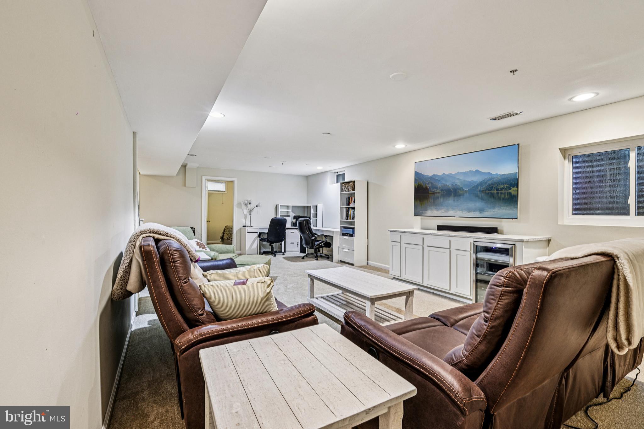 NORTHRIDGE PLAT 33 - Residential