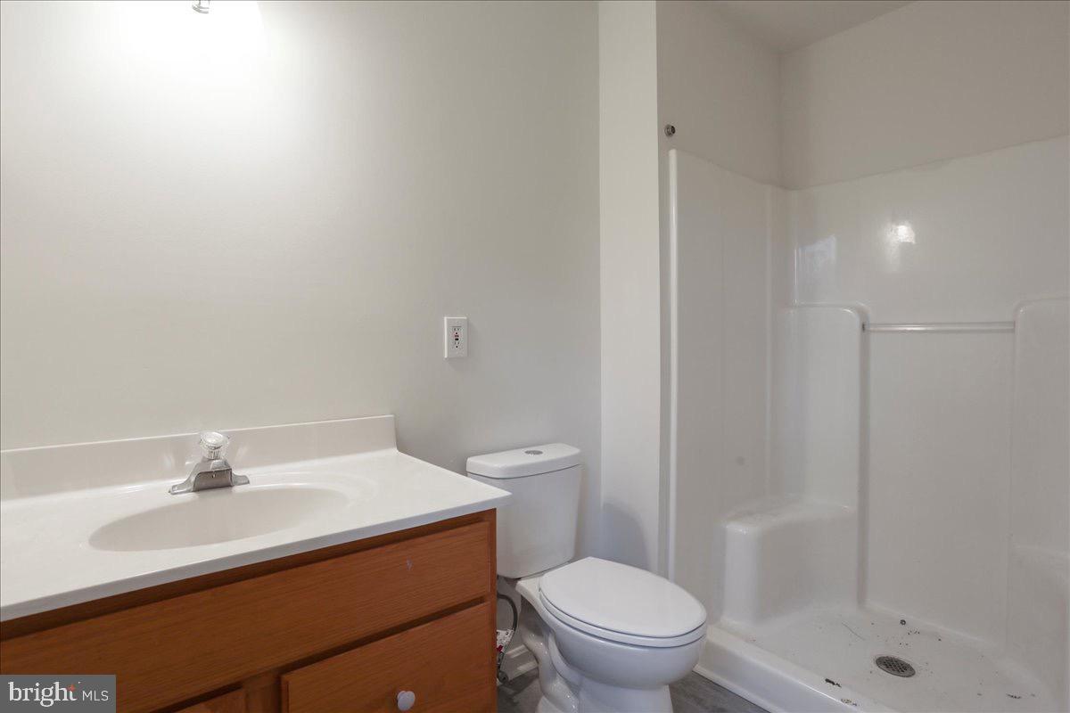 FOXCREST MANOR - Residential