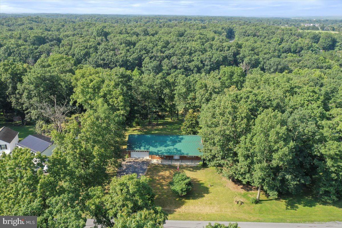 FOXCREST MANOR - Residential