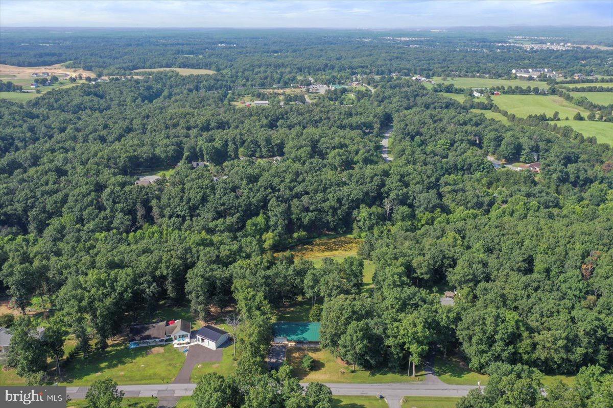 FOXCREST MANOR - Residential