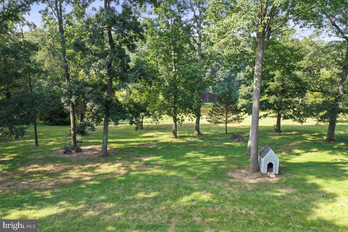 FOXCREST MANOR - Residential