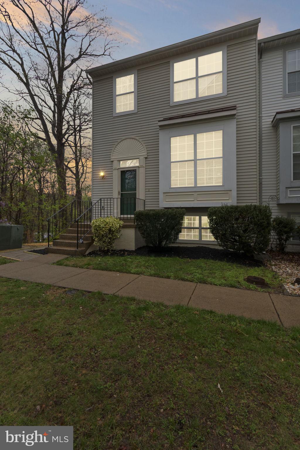 COURTS AT STAFFORD - Residential