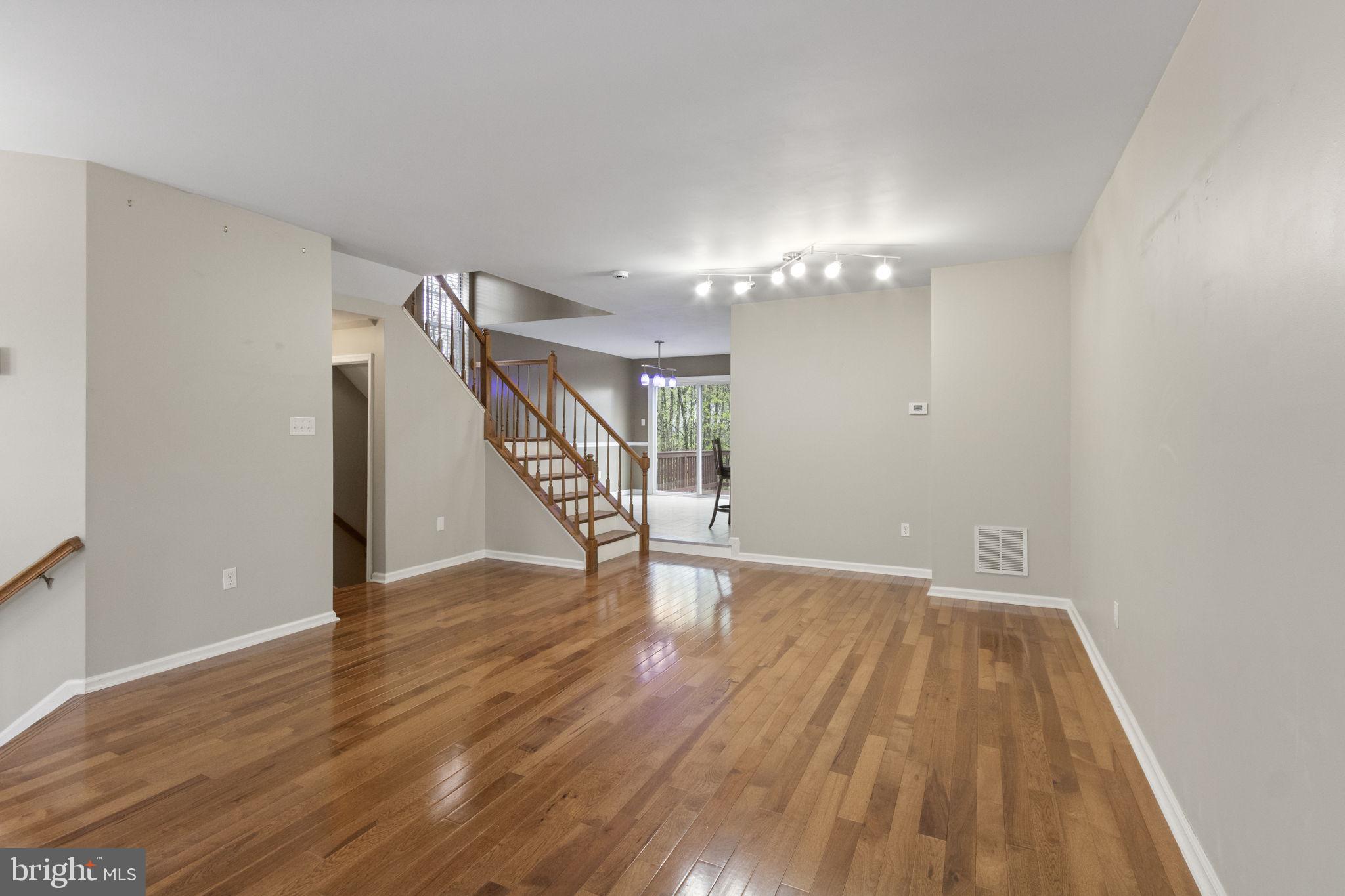 COURTS AT STAFFORD - Residential