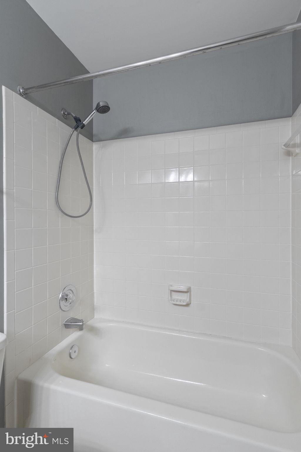 COURTS AT STAFFORD - Residential