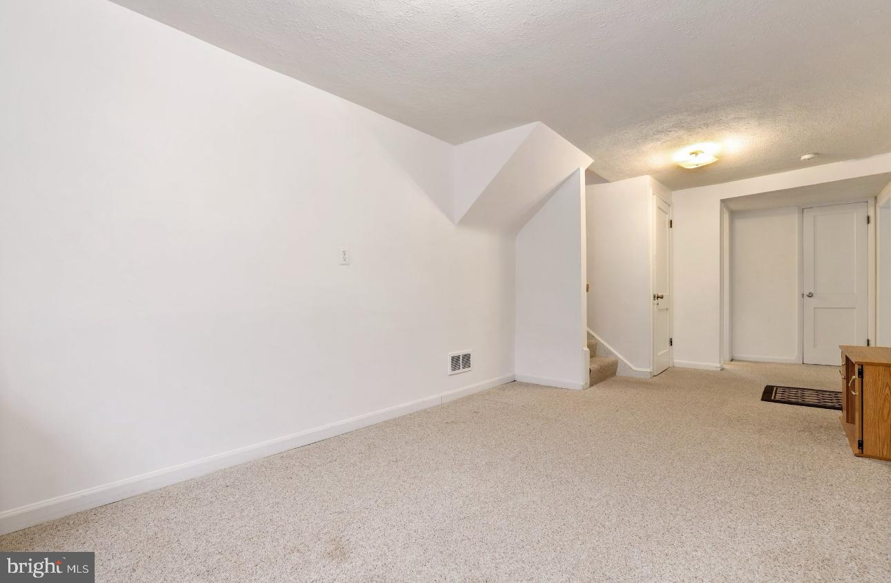 HOMESTEAD ESTATES - Residential