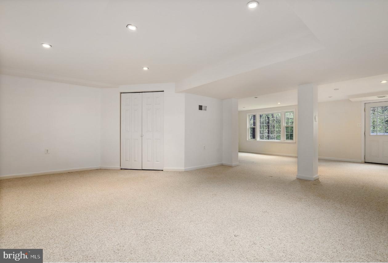 HOMESTEAD ESTATES - Residential