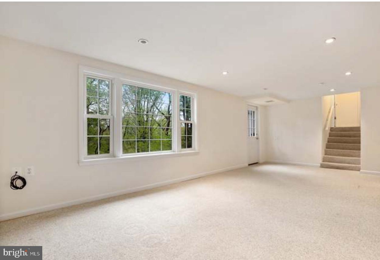 HOMESTEAD ESTATES - Residential