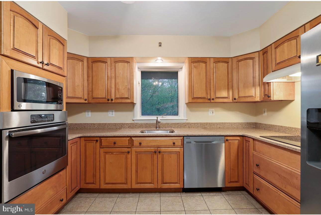 HOMESTEAD ESTATES - Residential