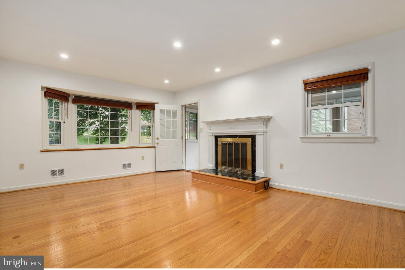 HOMESTEAD ESTATES - Residential